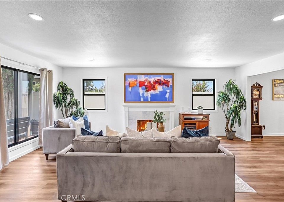 1st image of 203 Tanforan Ln