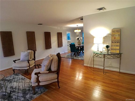 4th image of 5107 Wythe Ave