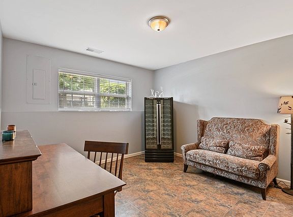 4th image of 130 Terra Firma Ln #0