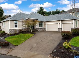 10894 SE Valley Way, Portland, OR 97236