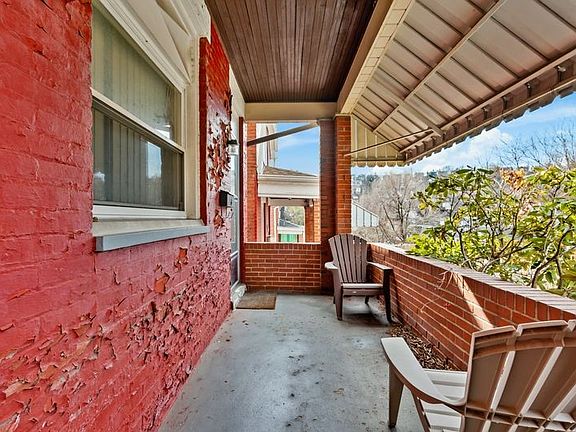 3rd image of 106 Romeyn St