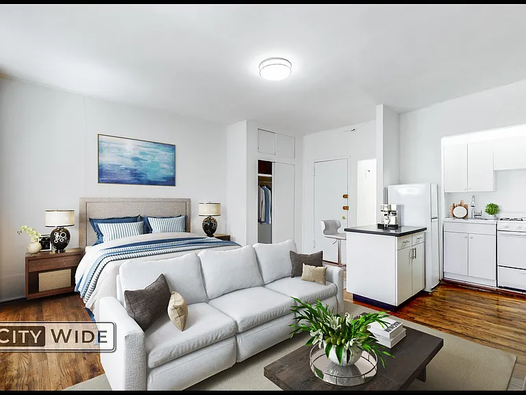 150 E 46th St #3B — Photo 2