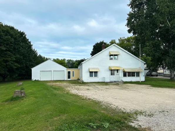 2415 North Rapids ROAD, Manitowoc, WI 54220