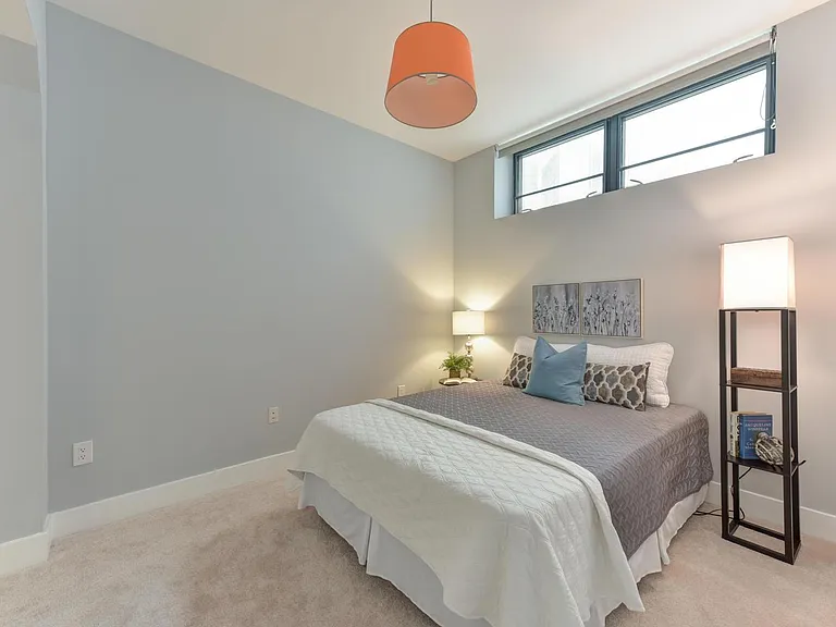 2426 Ontario Rd #102 — Photo 12