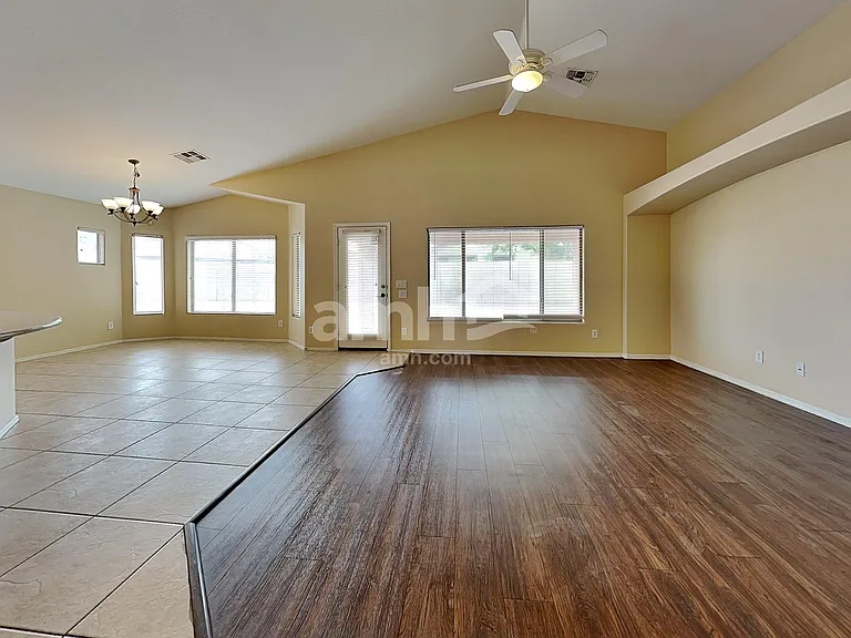 11557 W Pima St — Photo 8