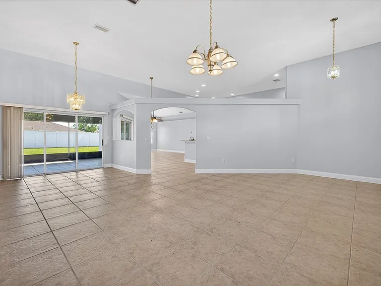 28 Freneau Ln — Photo 4