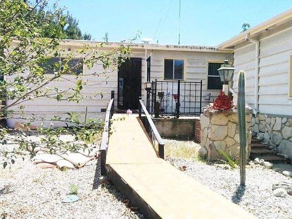 3rd image of 2402 Loftyview Dr