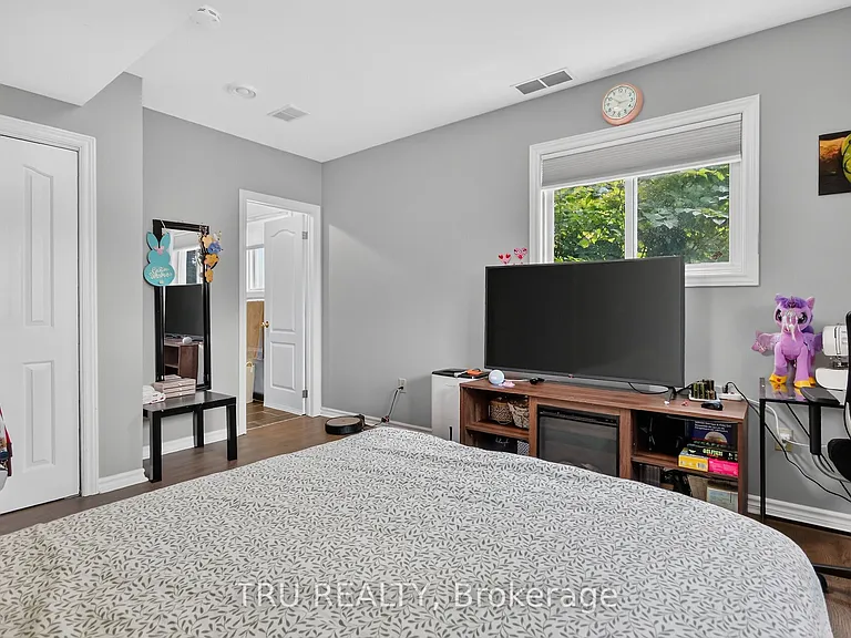 2376 Kinburn Side Rd — Photo 33