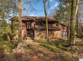 10101 Shadow Wood Dr SE, Huntsville, AL 35803