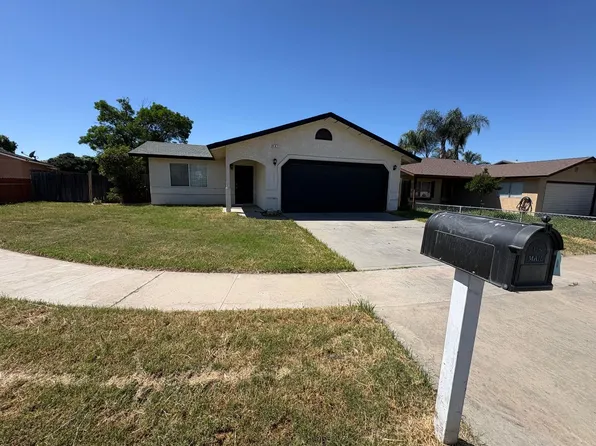 941 S T St, Tulare, CA 93274