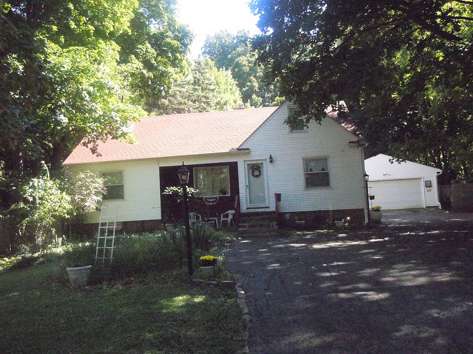 1st image of 24024 Euclid Ave