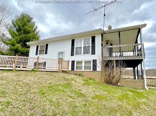 245 Grayson Ln, Pt Pleasant, WV 25550