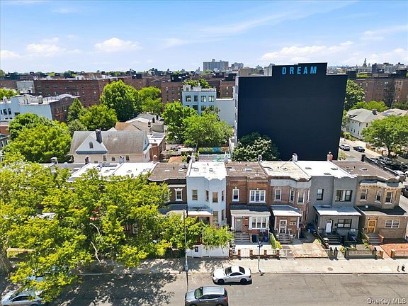 4th image of 3312 Avenue D