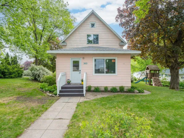 303 Broadway St, Hanska, MN 56041