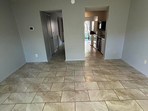 2nd image of 3647 Kenbrooke Ct