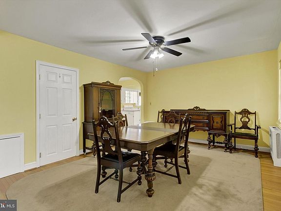 5th image of 13593 Crawford Ave