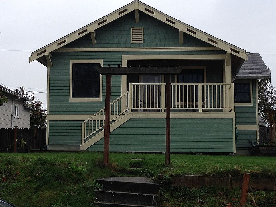 2nd image of 4106 41st Ave SW
