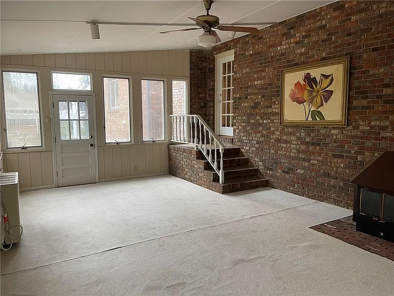 119 Woodlawn Dr NE — Photo 9