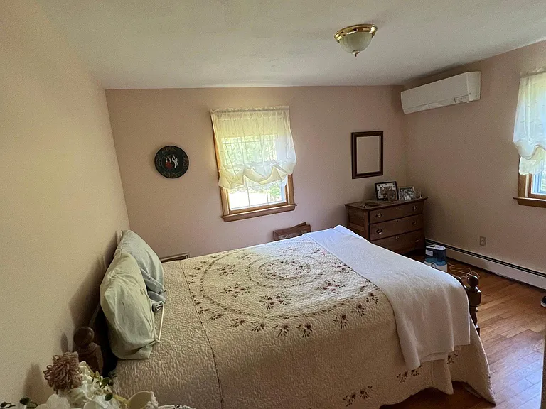37 Reservoir Rd — Photo 8