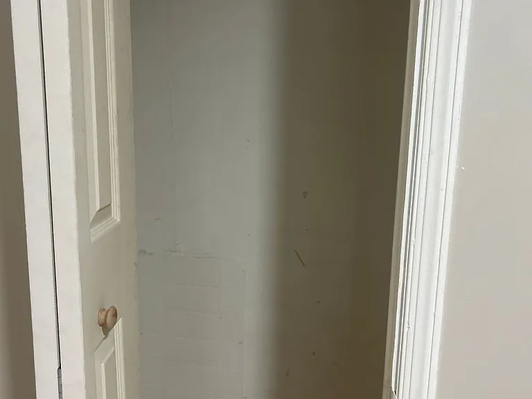 610 Hunter St — Photo 17