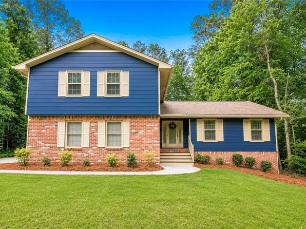 2711 Georgian Ct, Marietta, GA 30068