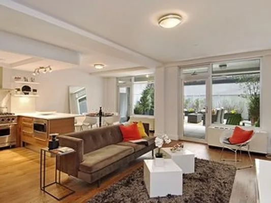 Sold by Corcoran | media 61