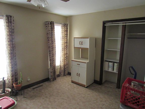 5th image of 519 1st St