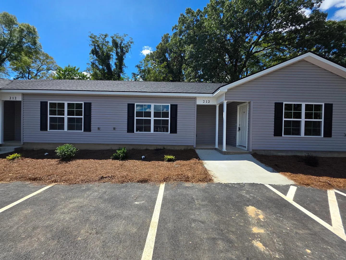 212B Tabor Drive Unit 3B - 212B Tabor Dr Unit 3B — Photo 1