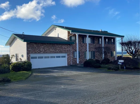 5936 Beverly Avenue NE, Tacoma, WA 98422