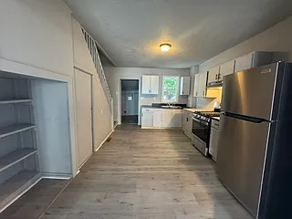 321 Walnut St — Photo 3