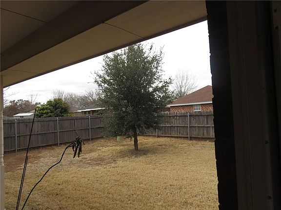 3rd image of 1626 Smith Dr