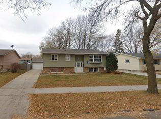 1613 8th Ave SE, Rochester, MN 55904