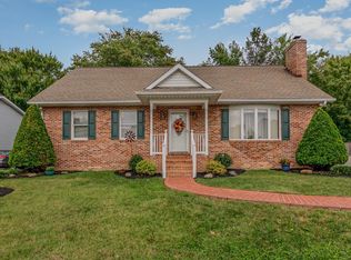 2008 Birch Rd, Essex, MD 21221