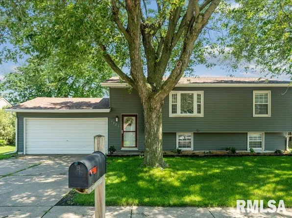 1021 Calvin St, Davenport, IA 52804