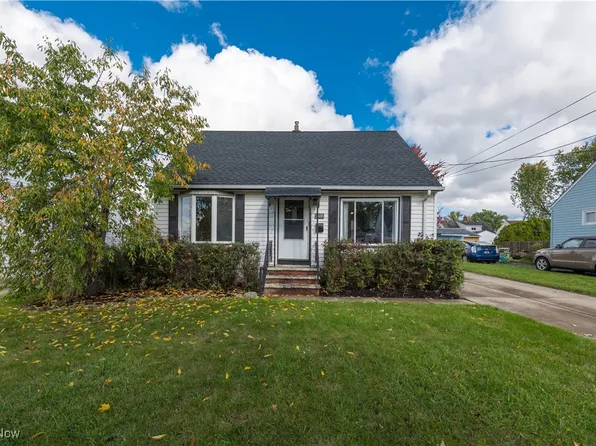 15688 Pike Blvd, Brookpark, OH 44142