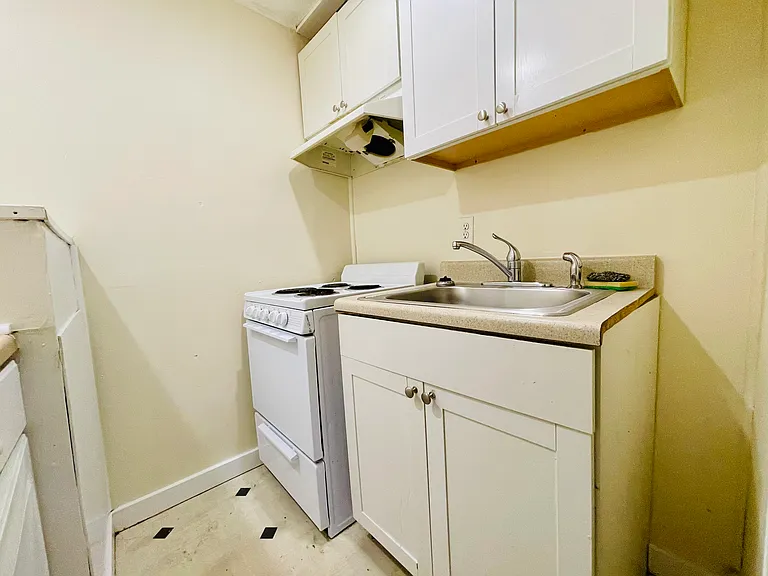 81 Sharrow Cir — Photo 19