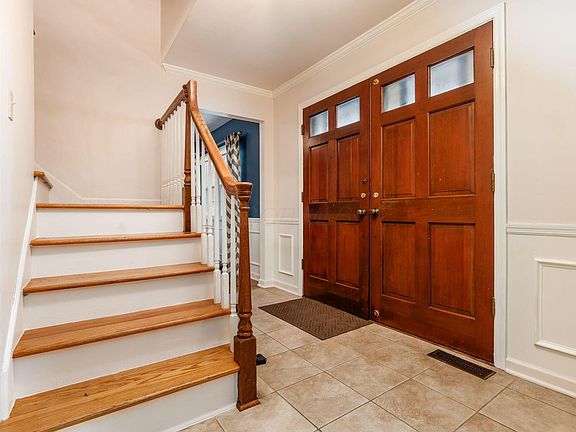 4th image of 4803 Wynwood Ct