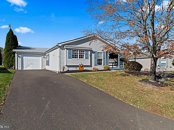 2nd image of 561 Spring Meadow Cir