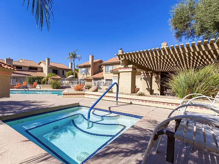 7921 E Joshua Tree Ln — Photo 25