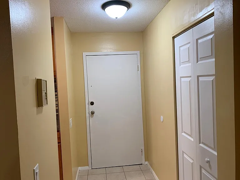 70 Shrewsbury Green Dr #F — Photo 11