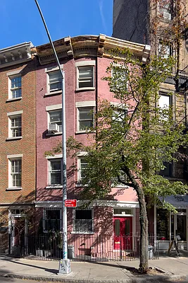 Rented by Brown Harris Stevens | media 10