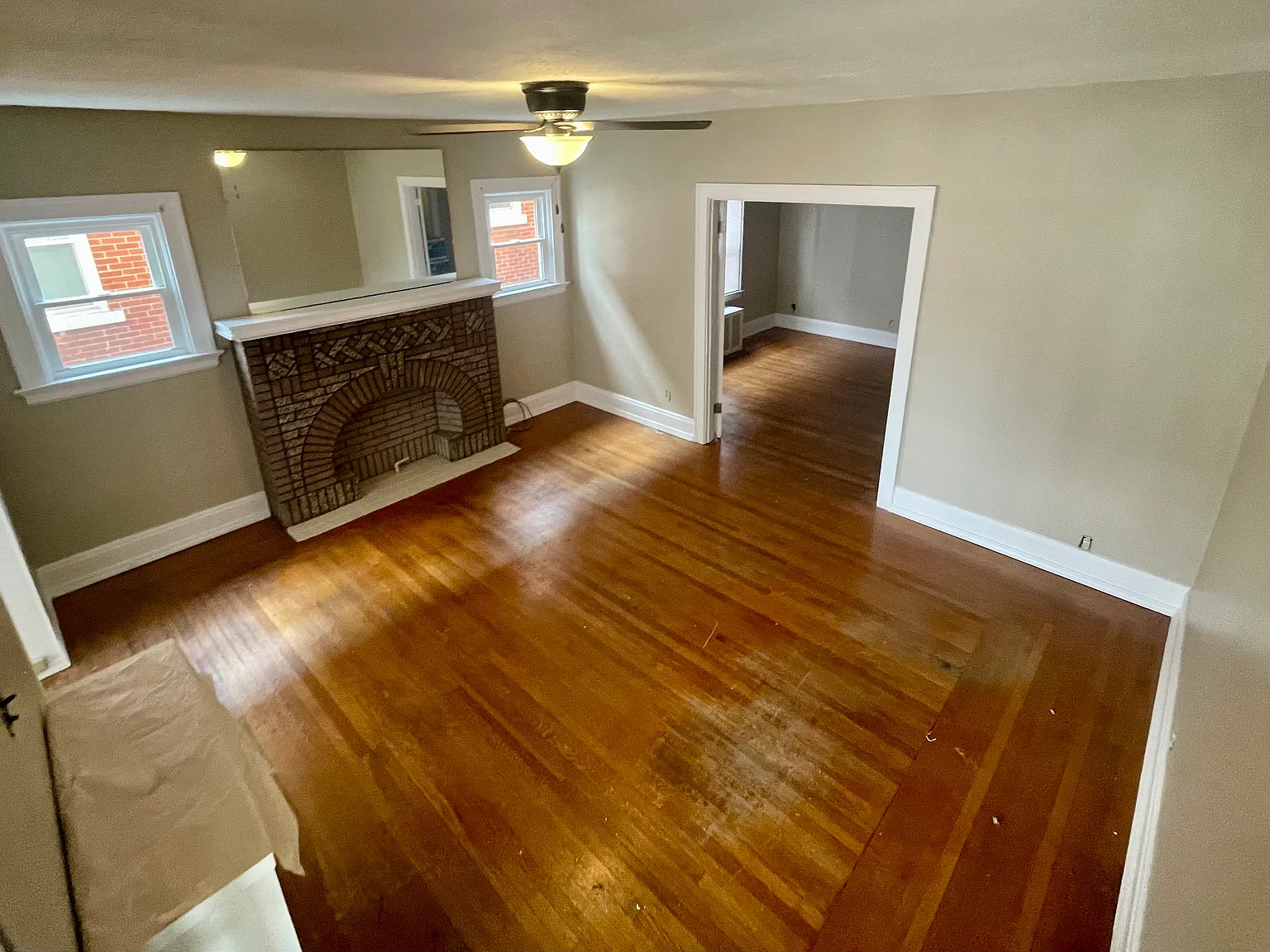2 bed, 1100 sqft, $1,400 — Photo 2
