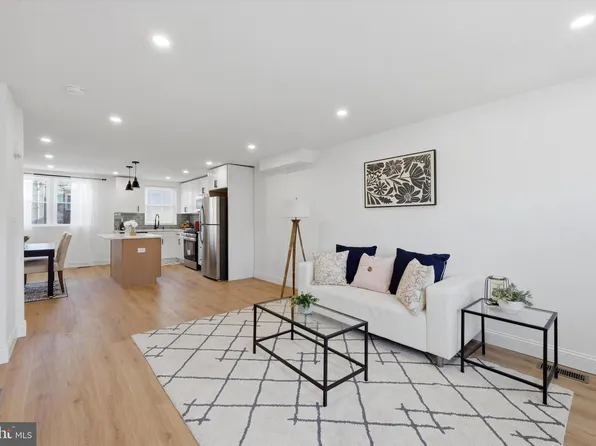 334 Mulberry St, Darby, PA 19023