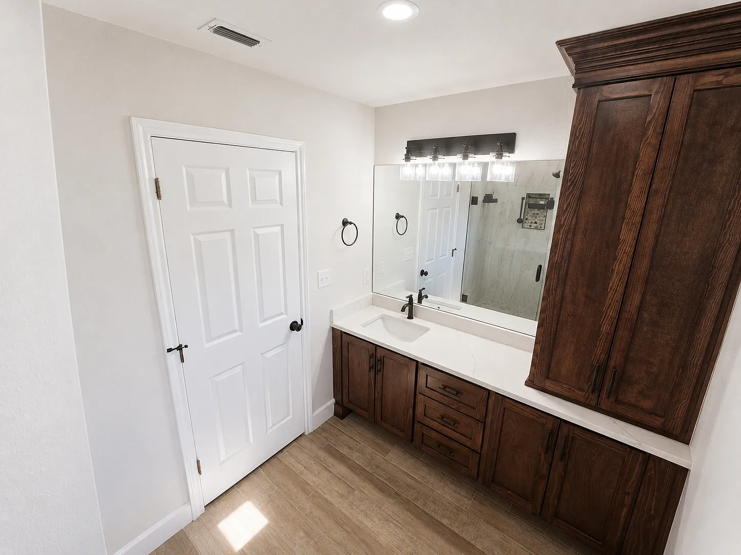 111 Noahy Dr — Photo 4