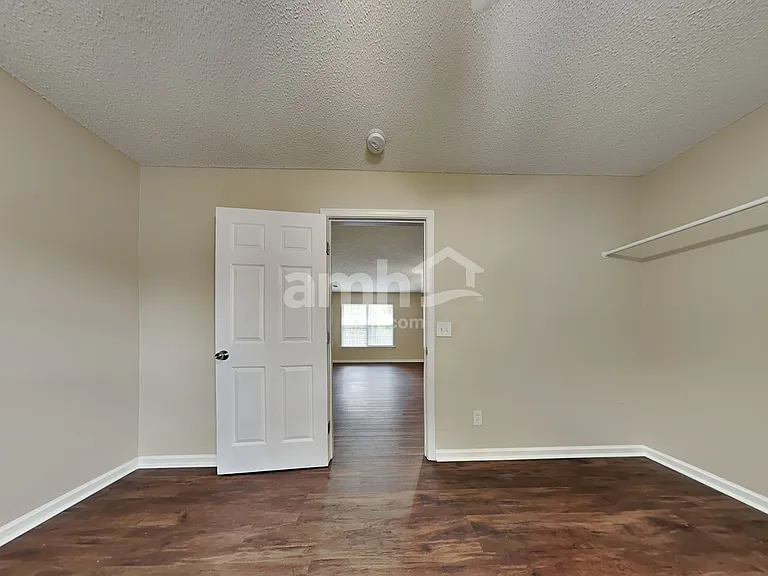 112 Fox Trce — Photo 16