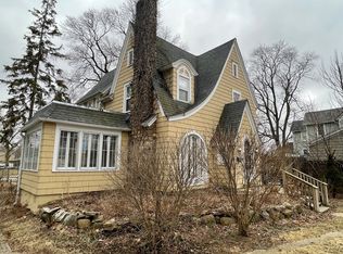 1515 Carmel Blvd, Zion, IL