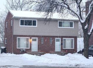 8741 W Nine Mile Rd, Oak Park, MI 48237