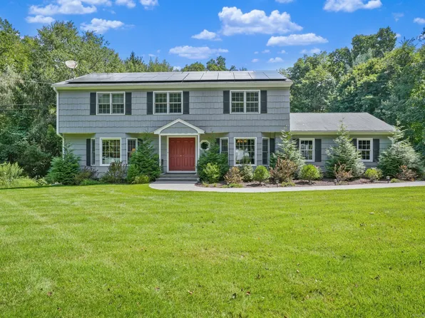 10 Wendover Road, Trumbull, CT 06611