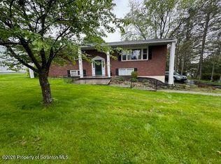 106 Noble Rd, Clarks Summit, PA 18411