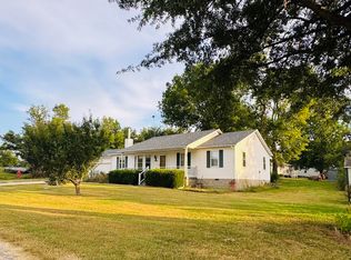 940 Hickory St, Washburn, MO 65772